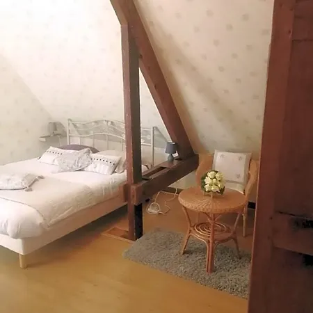 Les Vallees Bed & Breakfast Saint-Quentin-sur-le-Homme