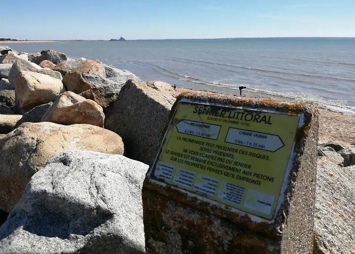 Les Vallees Bed and Breakfast Saint-Quentin-sur-le-Homme